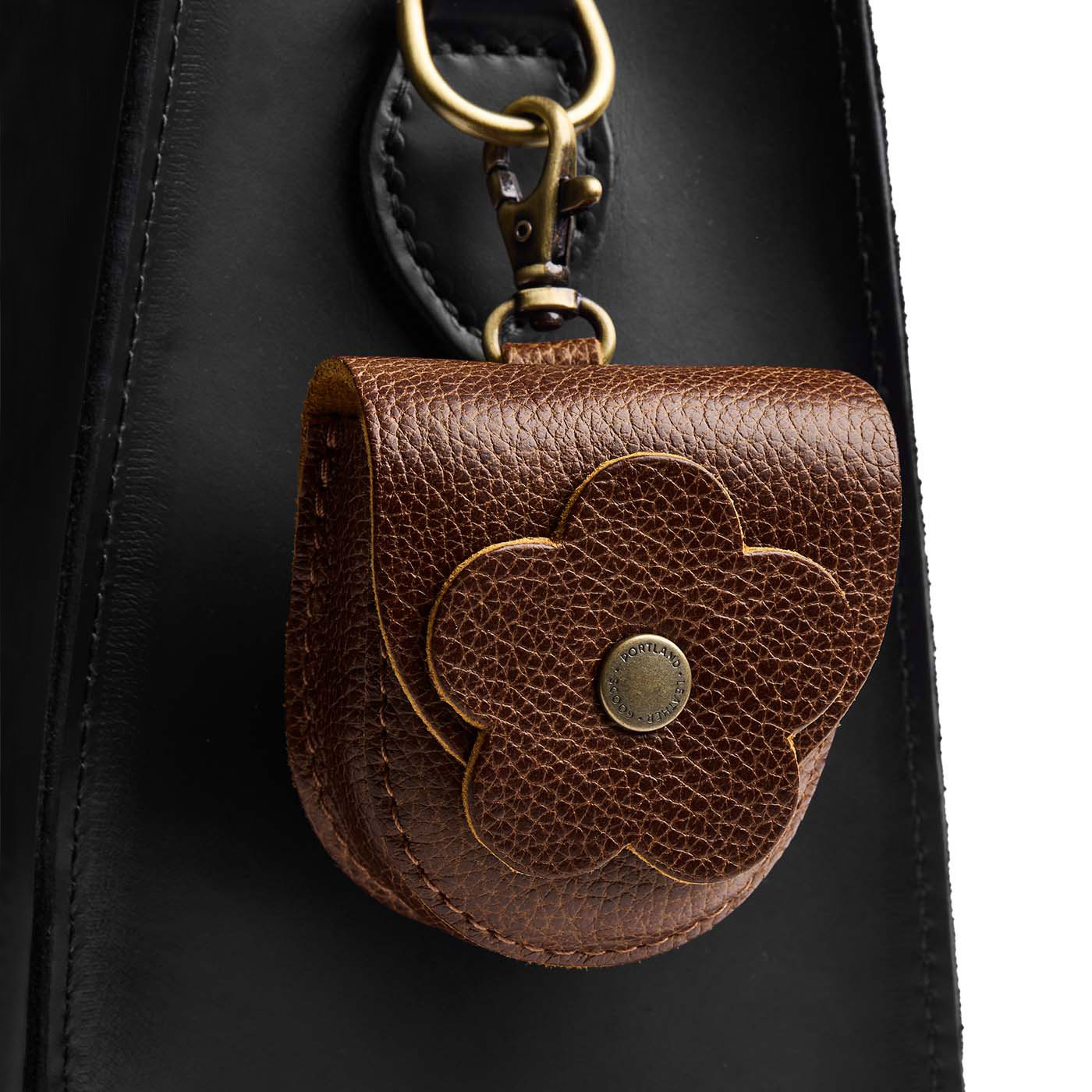 Petunia Pouch