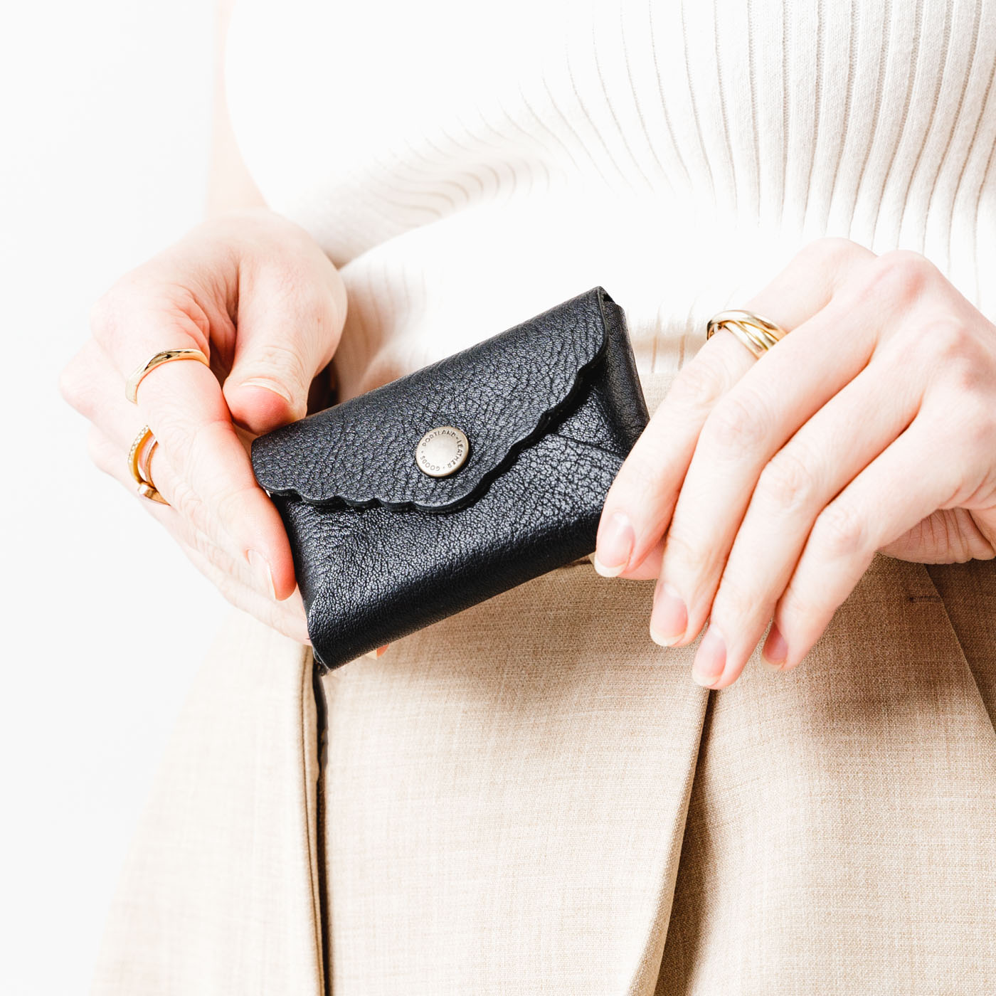 Mini Daisy Wallet