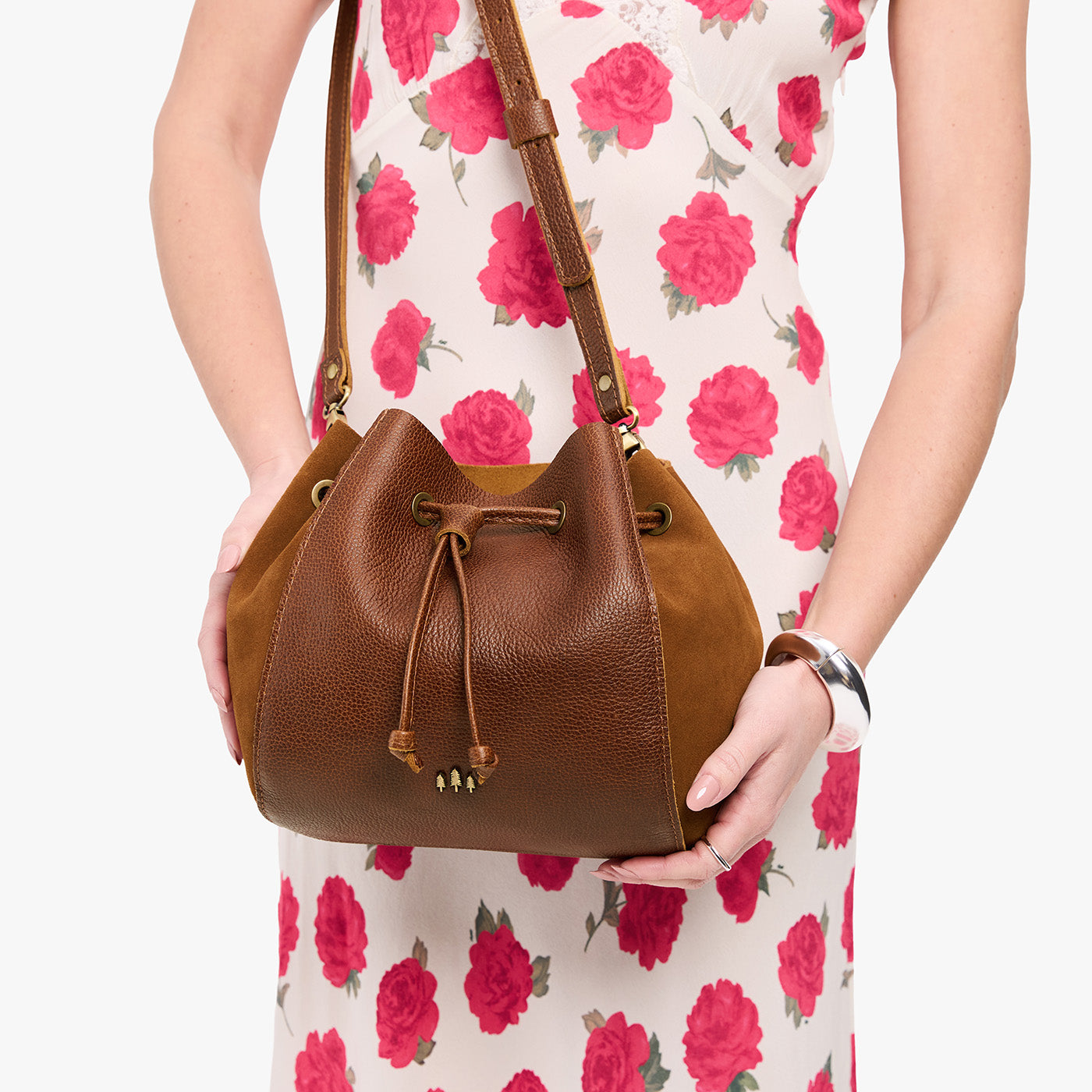 Nest Bucket Bag