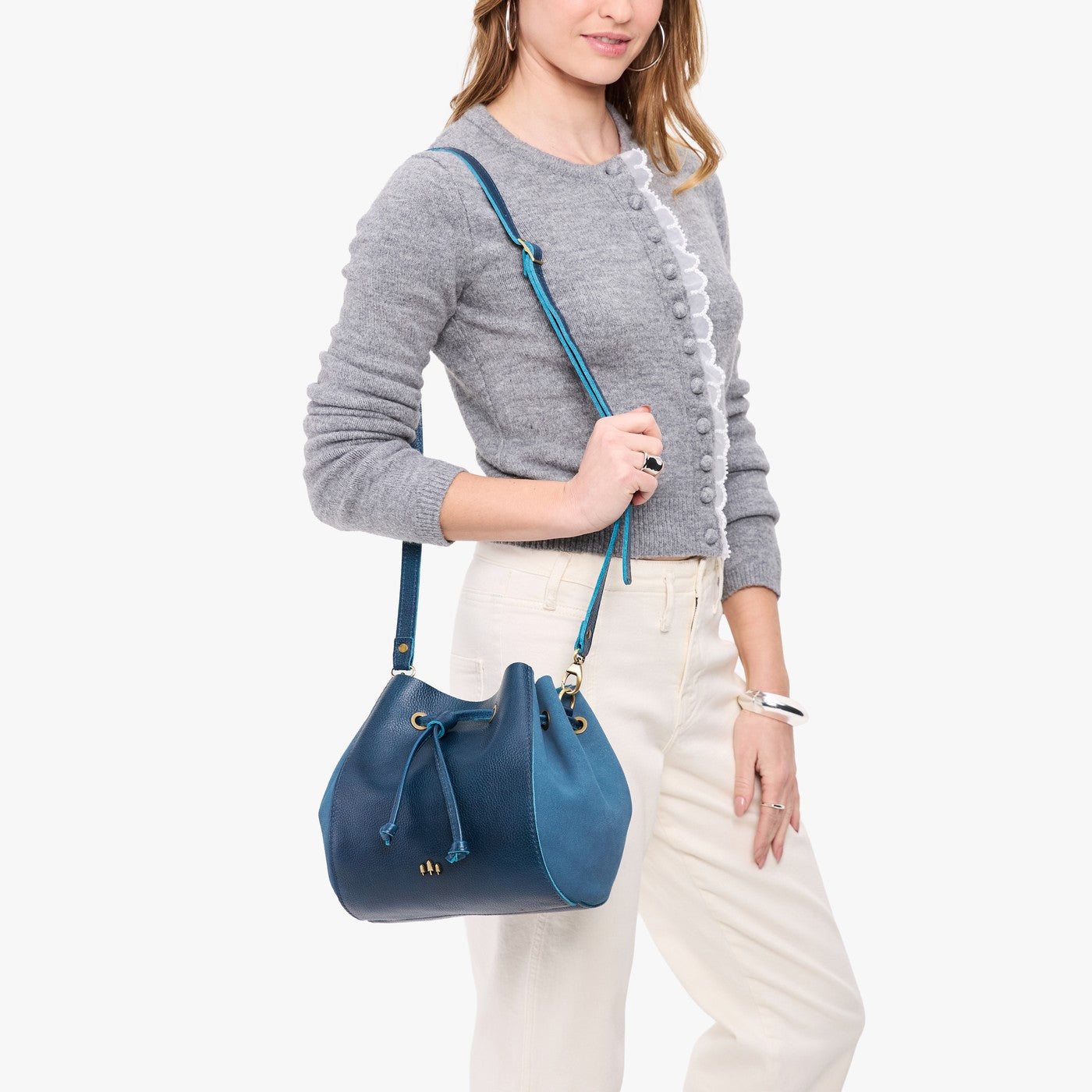 Nest Bucket Bag