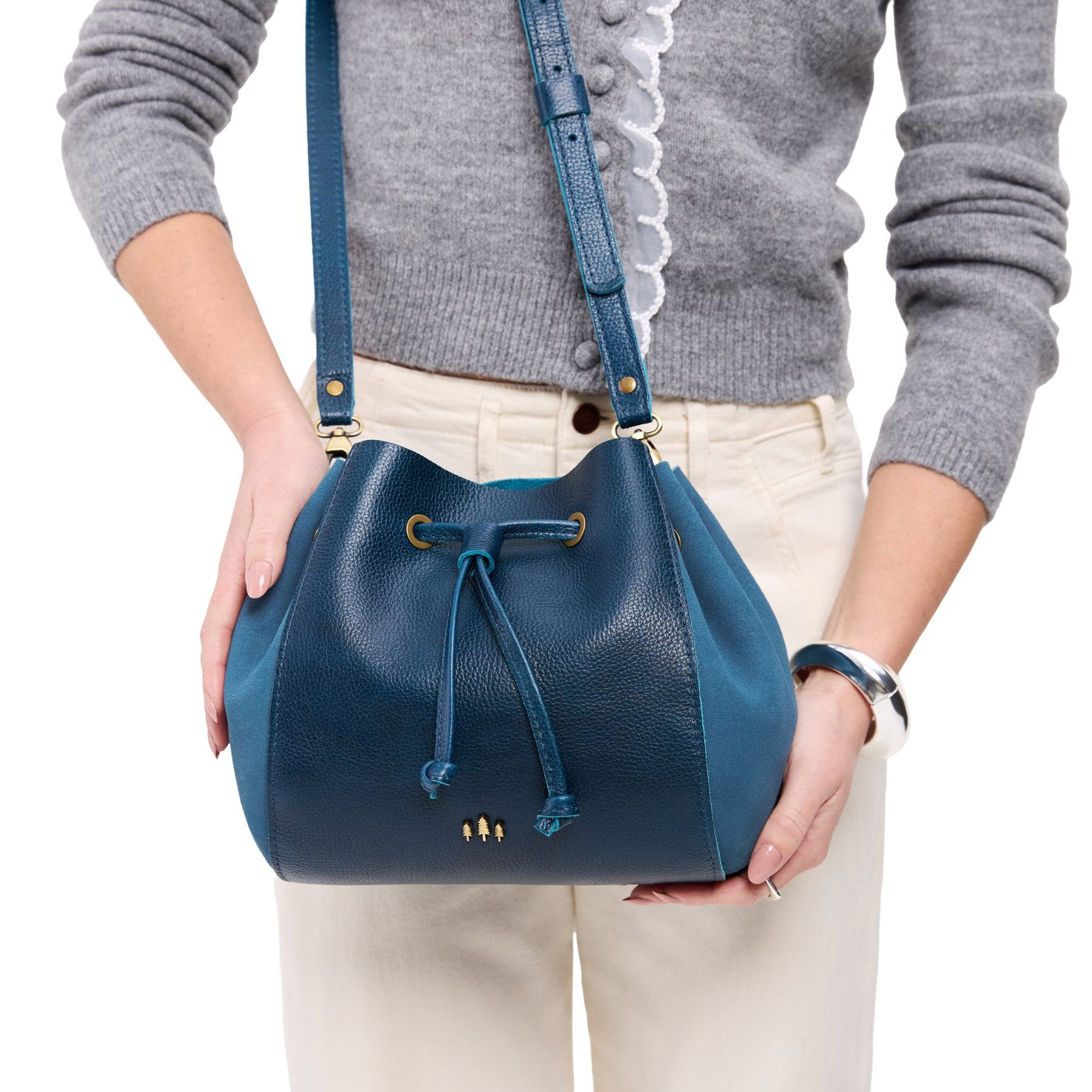 Nest Bucket Bag