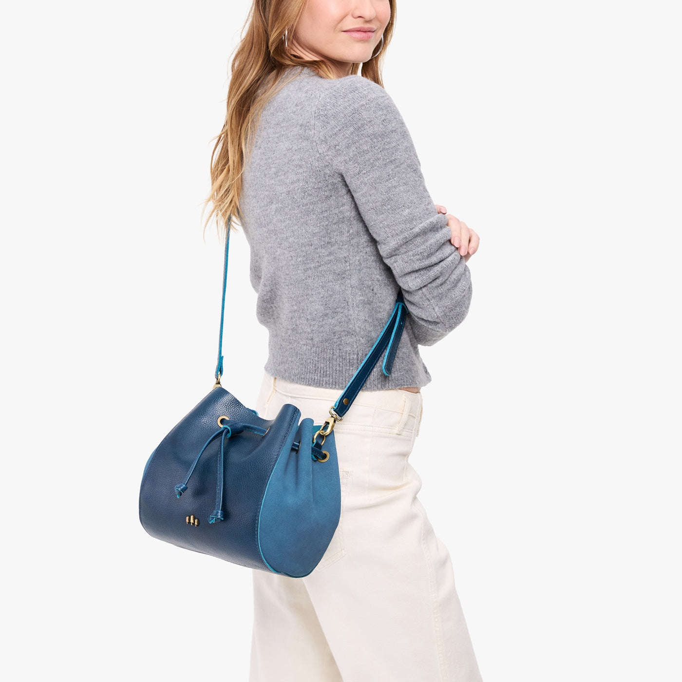 Nest Bucket Bag