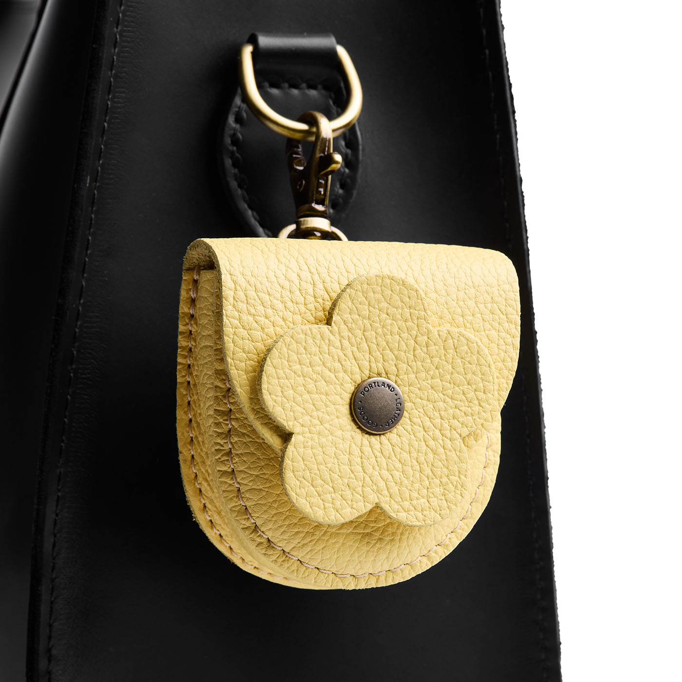 Petunia Pouch