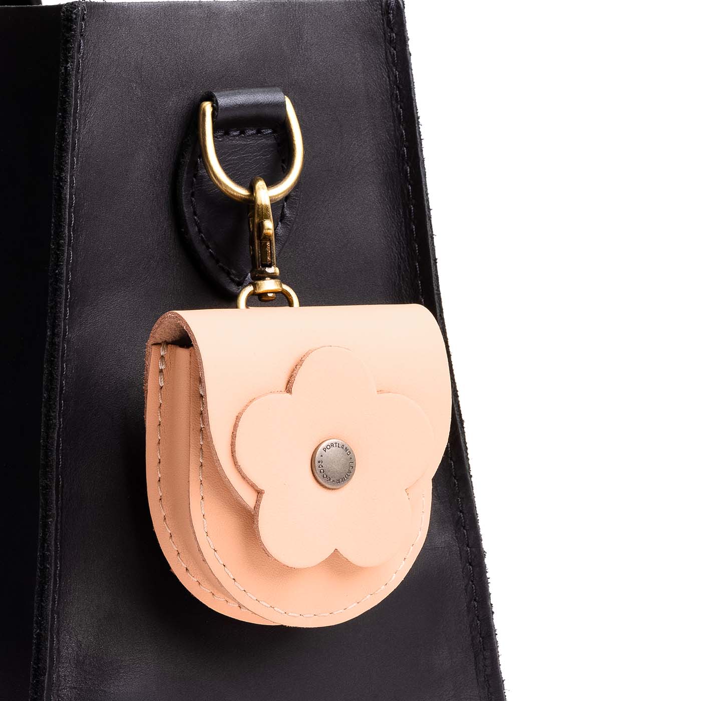 Petunia Pouch
