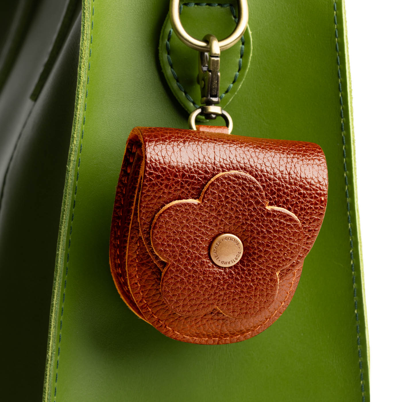 Petunia Pouch