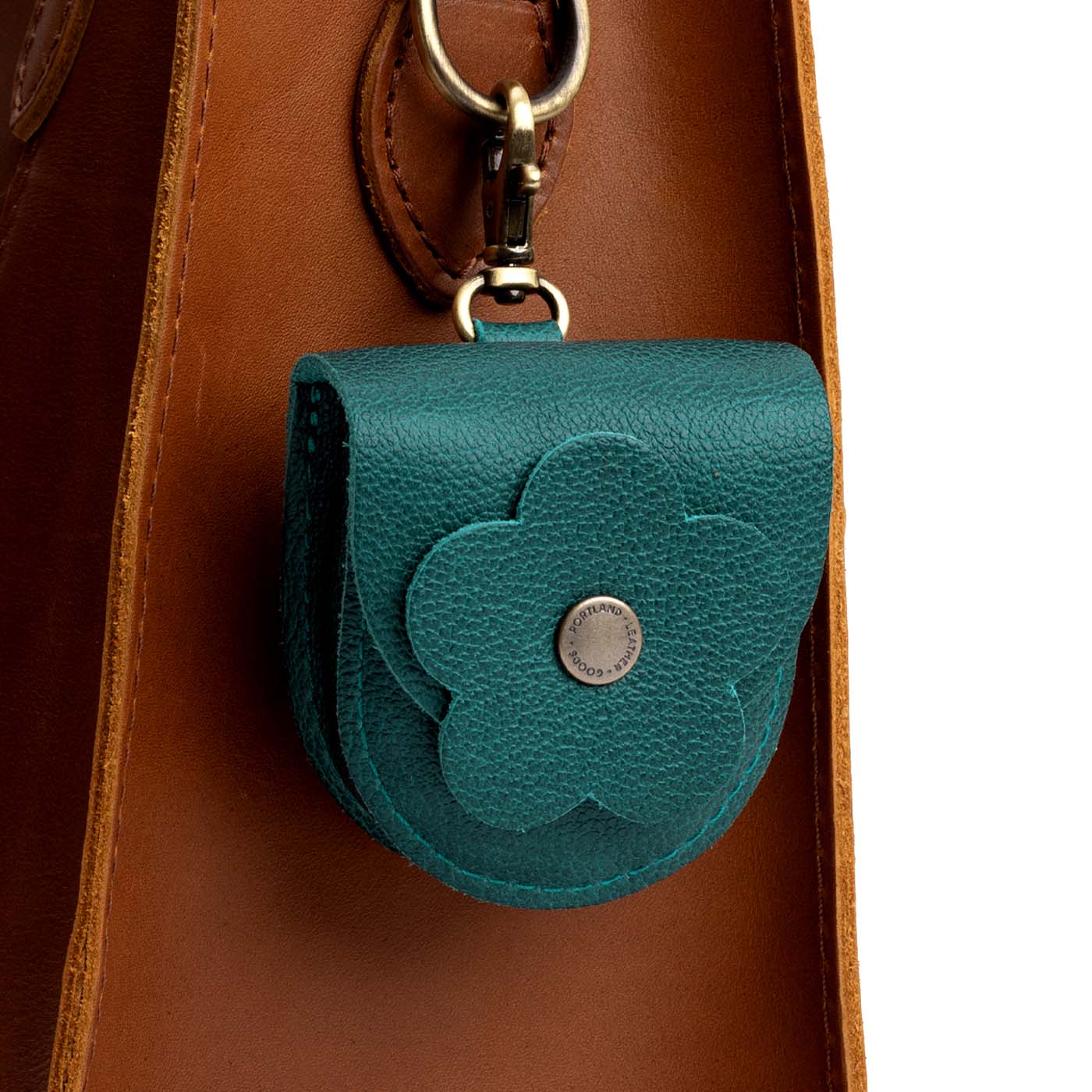 Petunia Pouch