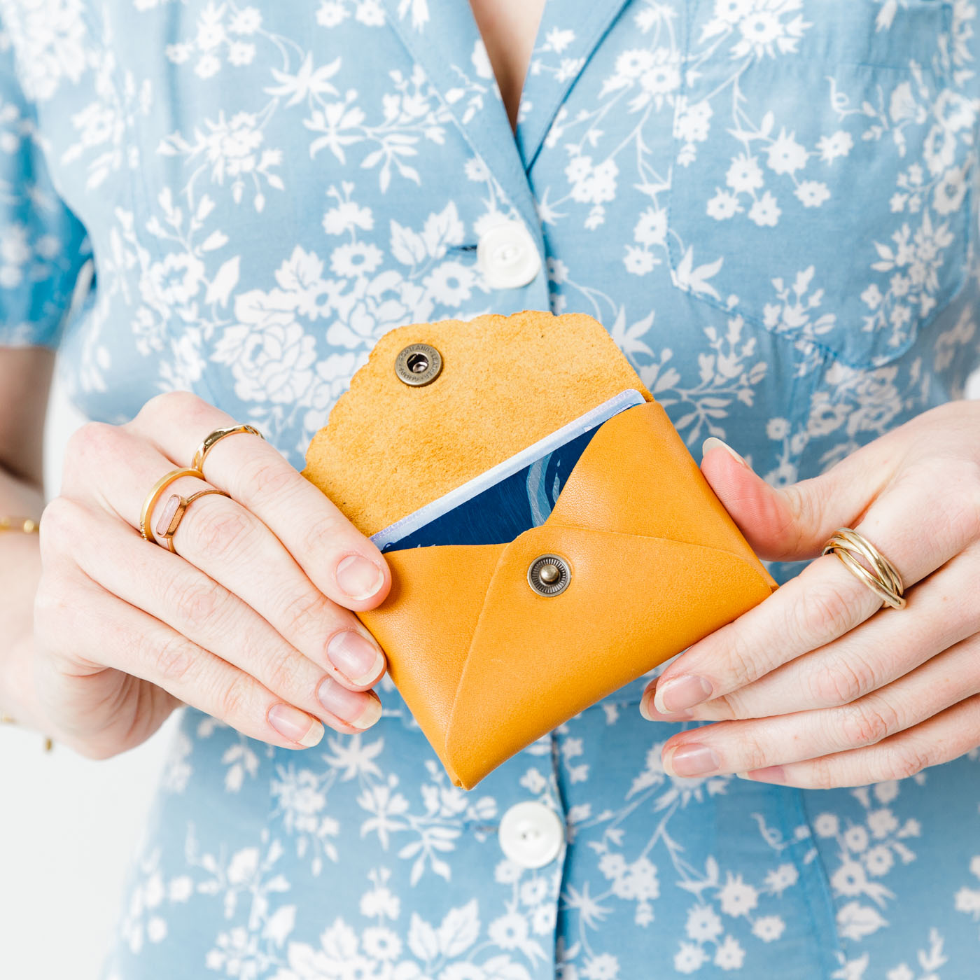 Mini Daisy Wallet